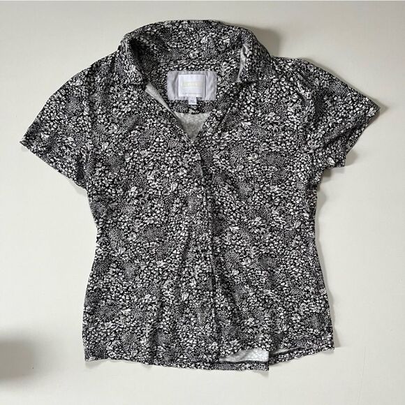Anthropologie Black and White Floral Short Sleeve Top - Picture 4 of 9